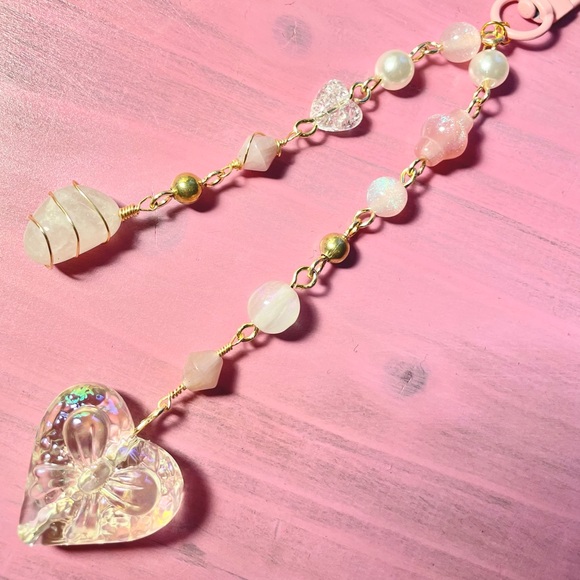 Heart bow and rose quartz beaded keychain - Picture 2 of 3